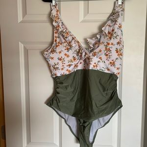 Plus Ditsy floral ruffle one piece